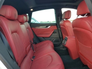 Maserati Levante 2022 Maserati Levante Base 2022 3.0l 3.0 Benzyna 345KM, zdjęcie 10