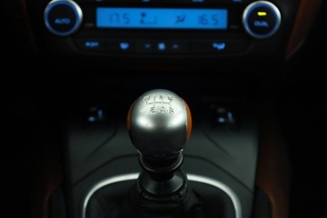 Toyota Avensis III Wagon Facelifting 2015 2.0 D-4D 143KM 2016 Toyota Avensis 2.0 D-4D, Salon Polska, Skóra, zdjęcie 14