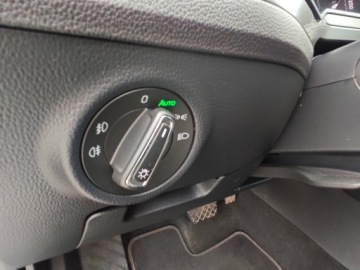 Skoda Superb III Liftback 2.0 TDI 150KM 2016 SKODA SUPERB III Kombi 2.0 TDI 150KM, Automat,SportLine, Podgrzewane fotele, zdjęcie 13