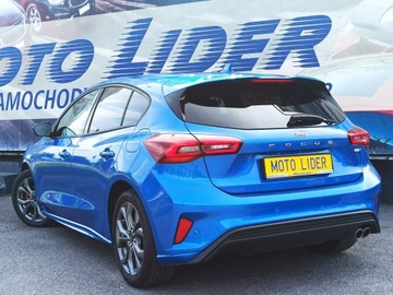 Ford Focus IV Hatchback Facelifting 1.0 EcoBoost 125KM 2022 Ford Focus miękka HYBRYDA, na gwarancji, ST-line,, zdjęcie 3