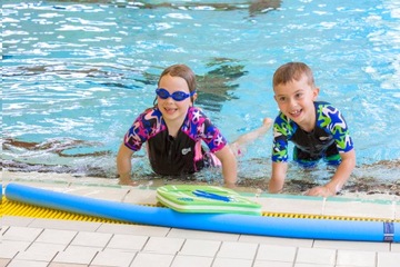 НЕОПРЕНОВЫЙ КОСТЮМ 2 ММ КОРОТКИЙ ДЕТСКИЙ ВЛАЖНЫЙ 116