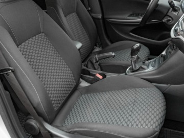 Opel Astra J GTC 1.6 CDTI Ecotec 110KM 2018 Opel Astra WD8771S#1.6 CDTI Enjoy Klima Ekran, zdjęcie 22