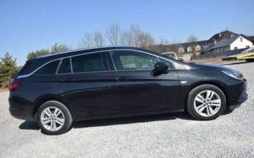 Opel Astra K Sports Tourer 1.6 CDTI 110KM 2016 Opel Astra 1.6D Navi Kamera Grzane Fotele Nowy Rozrzad Sprowadzony 1.6, zdjęcie 8