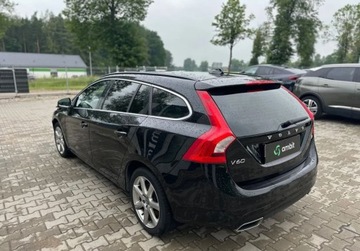 Volvo V60 I Kombi Facelifting 2.0 D4 DRIVE-E 190KM 2015 Volvo V60 2.0D 190KM 2015r. automat auto zarejestrowane i ubezpieczone w P, zdjęcie 9