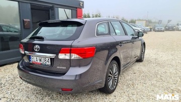 Toyota Avensis III Sedan Facelifting 2015 1.8 Valvematic 147KM 2015 Toyota Avensis 1.8BENZ manual Navi kamera climatronic 100 bezwypadek 1.8, zdjęcie 14
