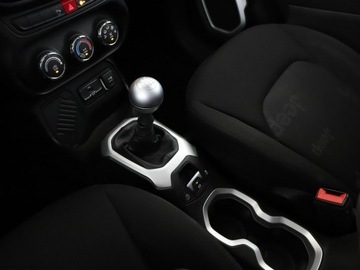Jeep Renegade SUV 1.6 E-TorQ 110KM 2016 Jeep Renegade Longitude PDC tempomat Bluetooth, zdjęcie 26