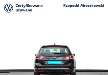 Volkswagen Passat B8 Variant Facelifting 2.0 TDI SCR 150KM 2023 Volkswagen Passat 2.0TDI 150KM DSG, Business, App Connect, Pakiet Zimowy,, zdjęcie 6