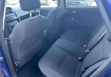 Ford Focus III Kombi Facelifting 1.5 EcoBoost 182KM 2016 Ford Focus Ford Focus 1.5 EcoBoost Start-Stopp-System TITANIUM 1.5 Benzyna, zdjęcie 19