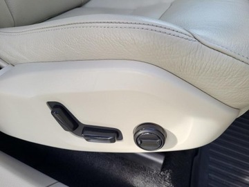 Volvo XC60 II Crossover T6 320KM 2018 VOLVO XC60 II T6 2.0l benzyna 310KM * Momentum * Dokumentacja *Zadbany, zdjęcie 39