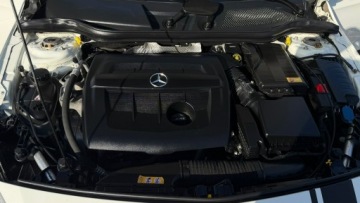 Mercedes Klasa A W176 Hatchback 5d 1.5 180 CDI BlueEFFICIENCY 109KM 2013 Mercedes A 180 1.5CDi 109PS OPŁACONY Bezwypadkowy, zdjęcie 39