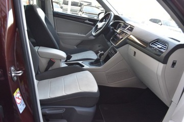 Volkswagen Tiguan II SUV Facelifting 1.5 TSI 150KM 2022 Volkswagen Tiguan SalonPL 1.5TSI 150KM Elegance DSG7IQ Led MatrixACCGwaran, zdjęcie 32