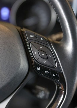 Toyota C-HR I Crossover Facelifting 1.8 Hybrid 122KM 2021 Toyota C-HR 1.8 Hybrid Style 1.8 Hybryda 122KM, zdjęcie 32