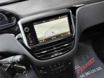 Peugeot 2008 I SUV Facelifting 1.2 PureTech 110KM 2019 Peugeot 2008 GT Line Automat Klimatronik Komputer Tempomat 1.2 Benzyna, zdjęcie 19