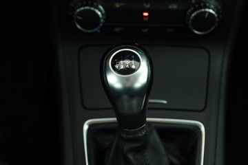 Mercedes Klasa B W246 Sports Tourer 180 BlueEFFICIENCY 122KM 2014 Mercedes B B 180, Navi, Klima, Parktronic, zdjęcie 14