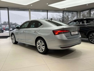 Skoda Octavia IV Liftback 1.5 TSI EVO 150KM 2024 Skoda Octavia Selection Pakiet Light View Plus ACC Kamera cofania FV23, zdjęcie 1