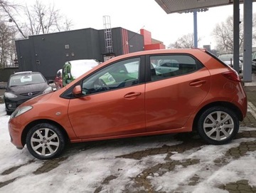 Mazda 2 II Hatchback 5d 1.3 75KM 2010 Mazda 2 1.3 PROSTA benzyna 5 DRZWI klimatyzacja piekny kolor 1.3 Benzyna, zdjęcie 7