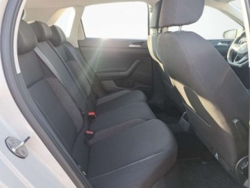 Volkswagen Polo VI Hatchback 5d Facelifting 1.0 TSI 95KM 2022 Volkswagen Polo Benzyna 95KM, zdjęcie 28