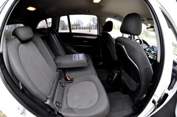 BMW Seria 2 F22-F23-F45-F46 Active Tourer Facelifting 218d 150KM 2020 BMW 218 . 2.0 150KM Gran Tourer Climatronic Led, zdjęcie 8