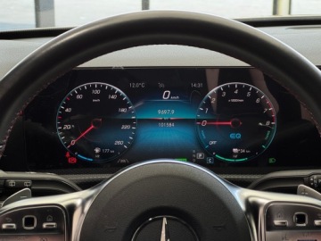 Mercedes Klasa A W177/V177 Hatchback Plug-In 1.3 250e 218KM 2020 Mercedes-Benz A 250 e AMG Line / Plug In / Fotele, zdjęcie 14