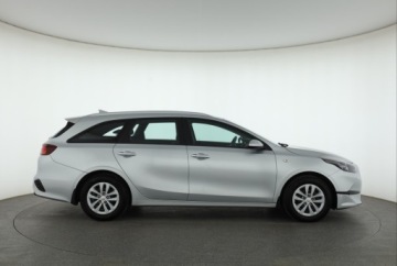 Kia Ceed III Kombi Facelifting 1.5 T-GDI 160KM 2022 Kia Ceed 1.5 T-GDI, Salon Polska, 1. Właściciel, zdjęcie 5