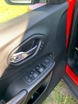 Jeep Cherokee V Terenowy 3.2 V6 272KM 2018 JEEP CHEROKEE TRAILHAWK ELITE 3.2 benzyna, 272KM, 2018r, zdjęcie 16