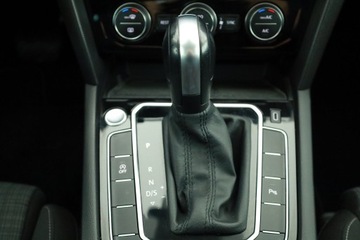 Volkswagen Passat B8 Variant 2.0 TDI BlueMotion SCR 150KM 2019 VW Passat 2.0 TDI, Automat, Navi, Klima, zdjęcie 14