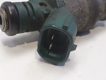 VW Golf IV 1.6 8V ИНЖЕКТОР 037906031AL