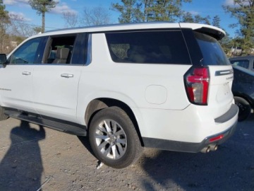 Chevrolet Suburban GMT900 2023 Chevrolet Suburban 2023 CHEVROLET SUBURBAN 4WD PREMIER 5.3 Benzyna 355KM, zdjęcie 3