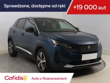Peugeot 3008 II Crossover Facelifting  1.2 PureTech 130KM 2022 Peugeot 3008 1.2 PureTech, Salon Polska