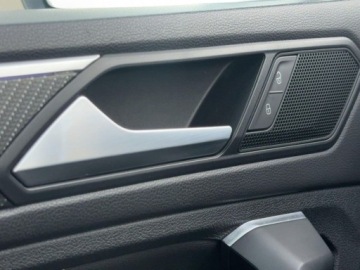 Volkswagen Tiguan II SUV Facelifting 1.5 TSI 150KM 2022 Volkswagen Tiguan 1.5 TSI evo R-Line dsg 2022 1.5 Benzyna 150KM, zdjęcie 29