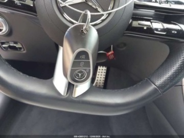 Mercedes Klasa C W206 2024 Mercedes-Benz Klasa C 2024 r.,2,0L 300 2.0 Benzyna 255KM, zdjęcie 12