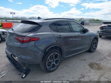 Alfa Romeo Stelvio SUV Facelifting 2.0 Turbo 280KM 2022 Alfa Romeo Stelvio 2022r, Veloce, TI, 2.0L, 4x4 2.0 Benzyna 280KM, zdjęcie 6