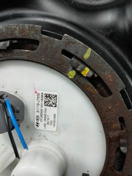 HYUNDAI I30 III 16-23 KOMBI 1.6 CRDI NÁDRŽ PALIVA ČERPADLO KOMPLET OE