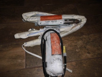 HYUNDAI IX20/KIA VENGA ZÁVĚS + SEDADLO PRAVÝ