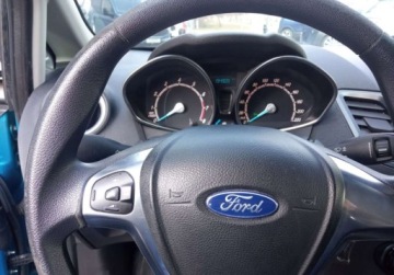 Ford Fiesta VII Hatchback 3d Facelifting 1.0 EcoBoost 100KM 2015 Ford Fiesta Nowy rozrzad i pompa wody Benzyna 100KM, zdjęcie 9