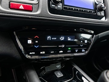 Honda HR-V II SUV 1.5 i-VTEC 130KM 2016 HONDA HR-V 1.5 Comfort Suv 130KM 2016, zdjęcie 16