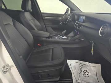 Alfa Romeo Stelvio SUV Facelifting 2023 2.0 GME Turbo 280KM 2024 Alfa Romeo Stelvio Sprint 2024 2.0l 2.0 Benzyna 280KM, zdjęcie 10