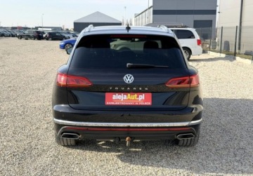 Volkswagen Touareg III SUV 3.0 V6 SCR TDI 286KM 2018 Volkswagen Touareg 4x4 3.0 TDI 286 KM Salon PL 1 Wlasciciel 2019r Warsz, zdjęcie 14