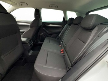 Skoda Karoq Crossover Facelifting 1.5 TSI ACT 150KM 2024 Skoda Karoq tempomat, pakiet winter, czujniki parkowania 1.5 Benzyna 150KM, zdjęcie 21