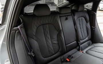 BMW X6 G06 2025 BMW X6 xDrive30d, Panorama, Pneumatyka, Hak, Pakiet Innowacji, 22 Cale 3.0, zdjęcie 17