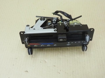 HYUNDAI H1 H200 97- PANEL VENTILACE KLIMATIZACE