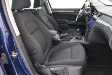 Skoda Superb II Sedan Facelifting 1.8 TSI 160KM 2015 Skoda Superb 1.8 TSI, Salon Polska, Klima, zdjęcie 8