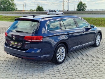 Volkswagen Passat B8 Variant 2.0 TDI BlueMotion SCR 150KM 2016 Volkswagen Passat 2.0 150Ps DSG Navi Alu Zarej.PL Gwarancja 2.0 Diesel, zdjęcie 35