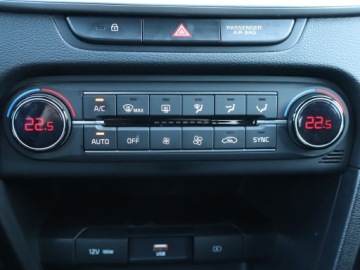 Kia XCeed Crossover 1.4 T-GDI 140KM 2019 Kia XCeed 1.4 T-GDI, Salon Polska, 1. Właściciel, zdjęcie 15