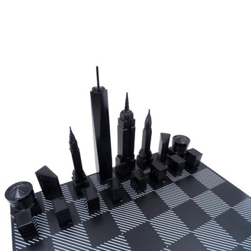 Набор шахмат Skyline New York из нержавеющей стали.