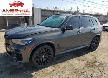 BMW X5 G05 2022 BMW X5 M50i 2022 4.4l 4.4 Benzyna 523KM
