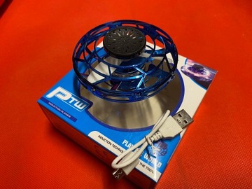 СВЕТЯЩИЙСЯ летающий спиннер FlyNova Pro Led