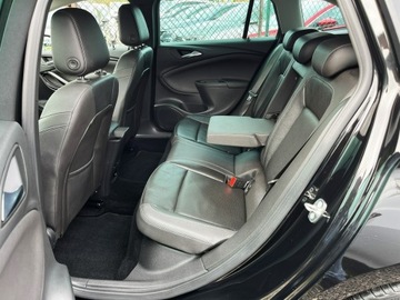 Opel Astra K Sports Tourer 1.6 Turbo 200KM 2017 Opel Astra 1.6Turbo/Navi/Kamera /Podgrzewana Kiera, zdjęcie 33