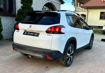 Peugeot 2008 I SUV Facelifting 1.2 PureTech 110KM 2017 Peugeot 2008 GT Line bigata wersja wyposazenia 1.2 Benzyna 110KM, zdjęcie 1
