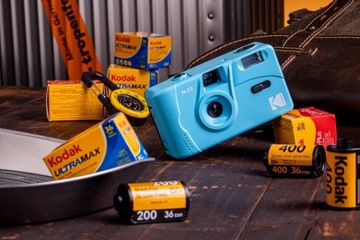 Зеленая аналоговая пленка камеры KODAK M35 35 мм